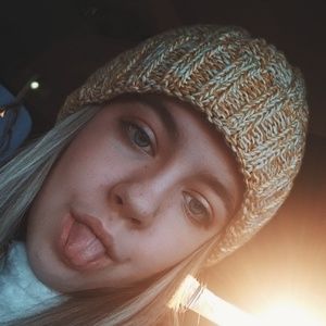 Meet your Posher, Skyler